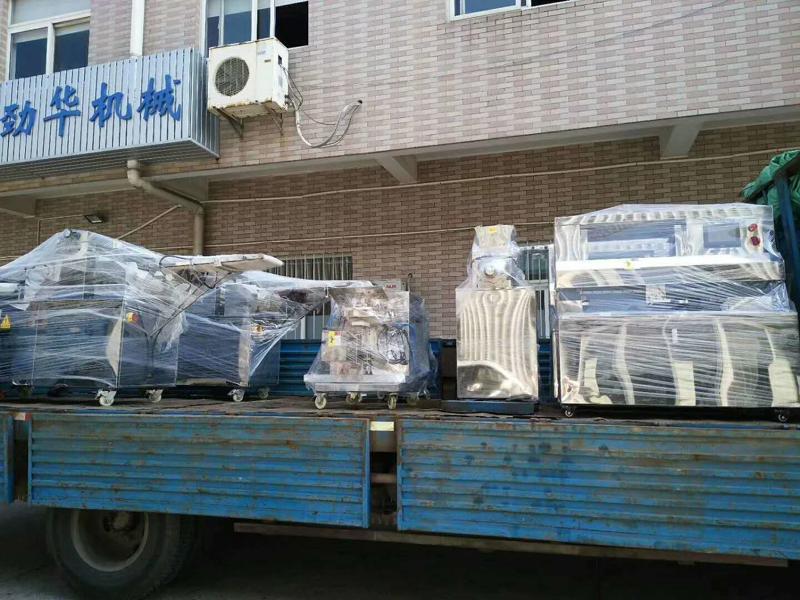 勁華月餅機(jī)發(fā)貨場景